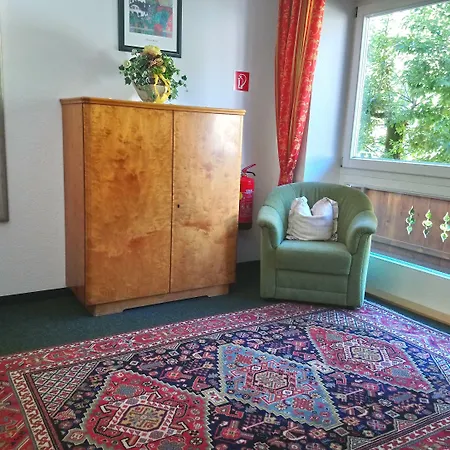 Rosenhof 4*