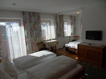 Rosenhof Aparthotel 3*