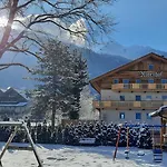 Rosenhof 4*