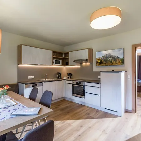 Rosenhof Aparthotel Mayrhofen