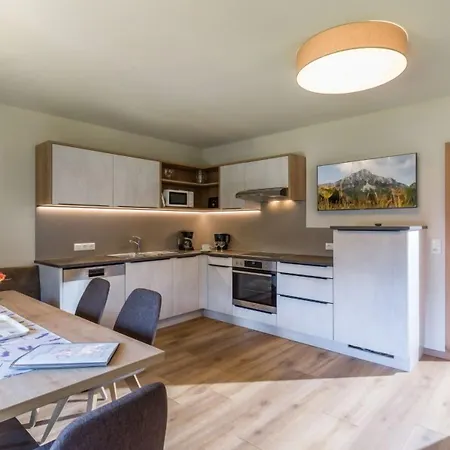 Rosenhof 4*